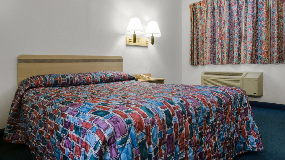 Days Inn By Wyndham Oklahoma City Nw Expressway Warr Acres Екстер'єр фото