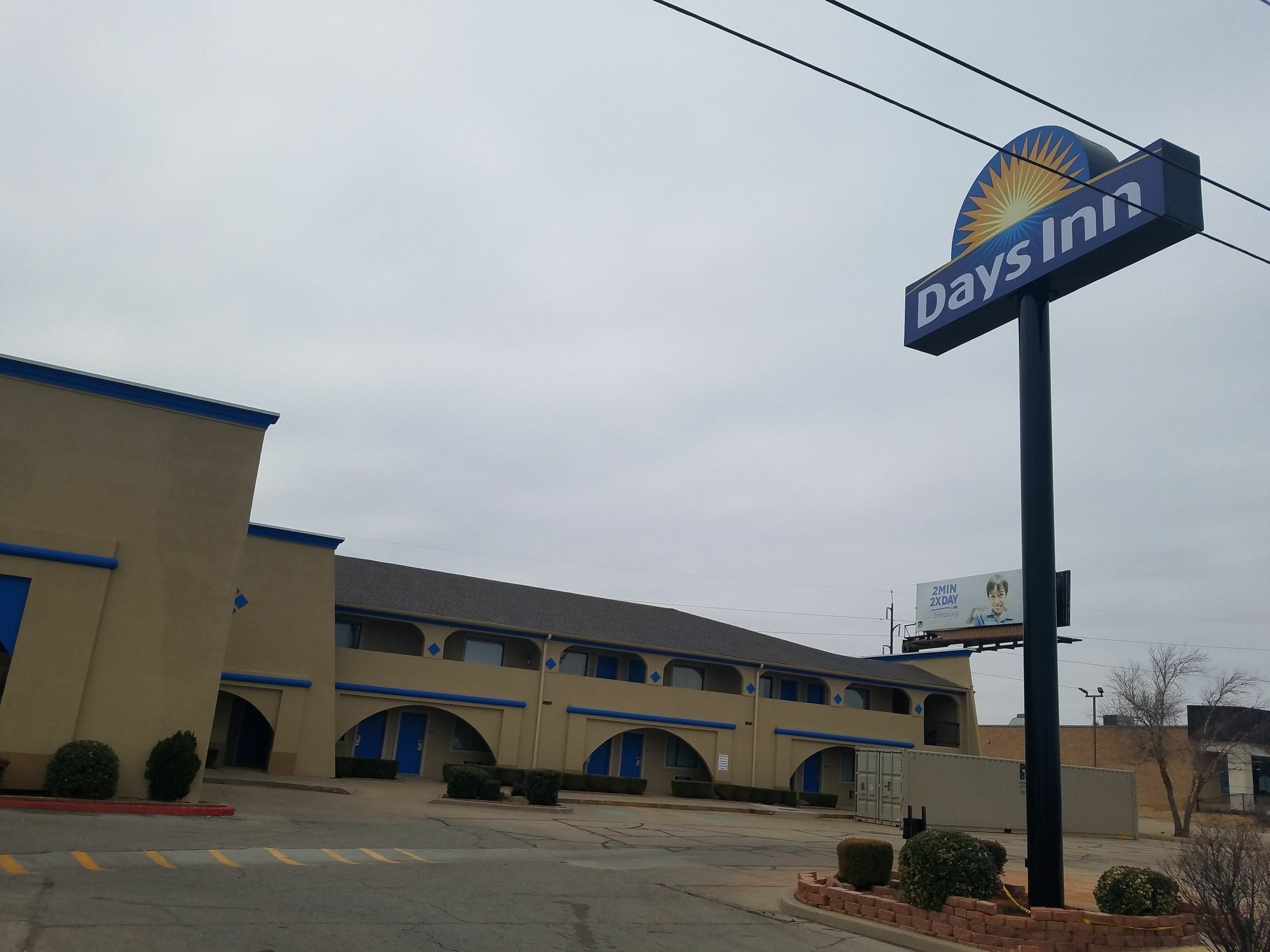 Days Inn By Wyndham Oklahoma City Nw Expressway Warr Acres Екстер'єр фото
